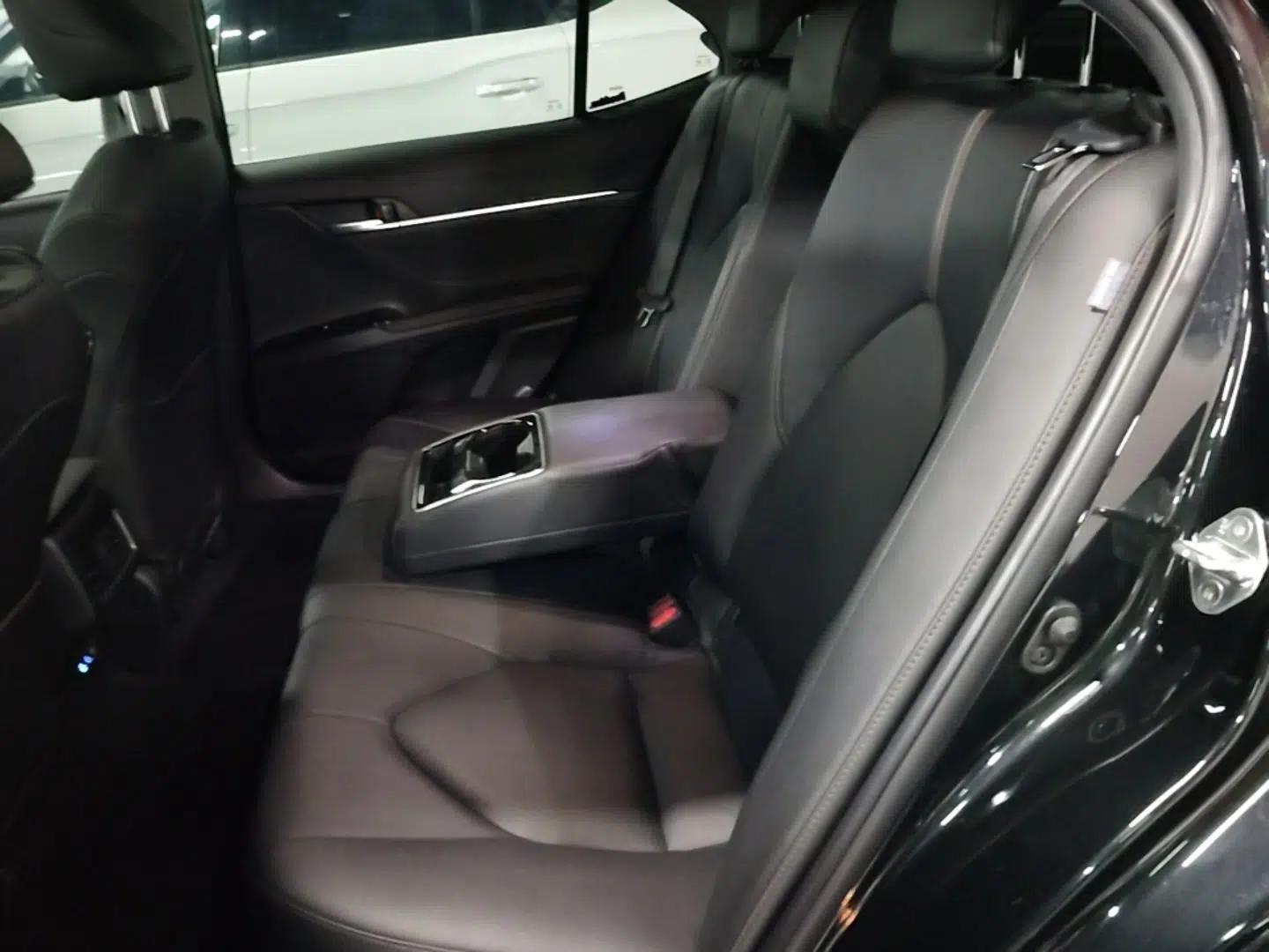 Toyota Camry 2023 2.0G Luxury Edition — миниатюра 20