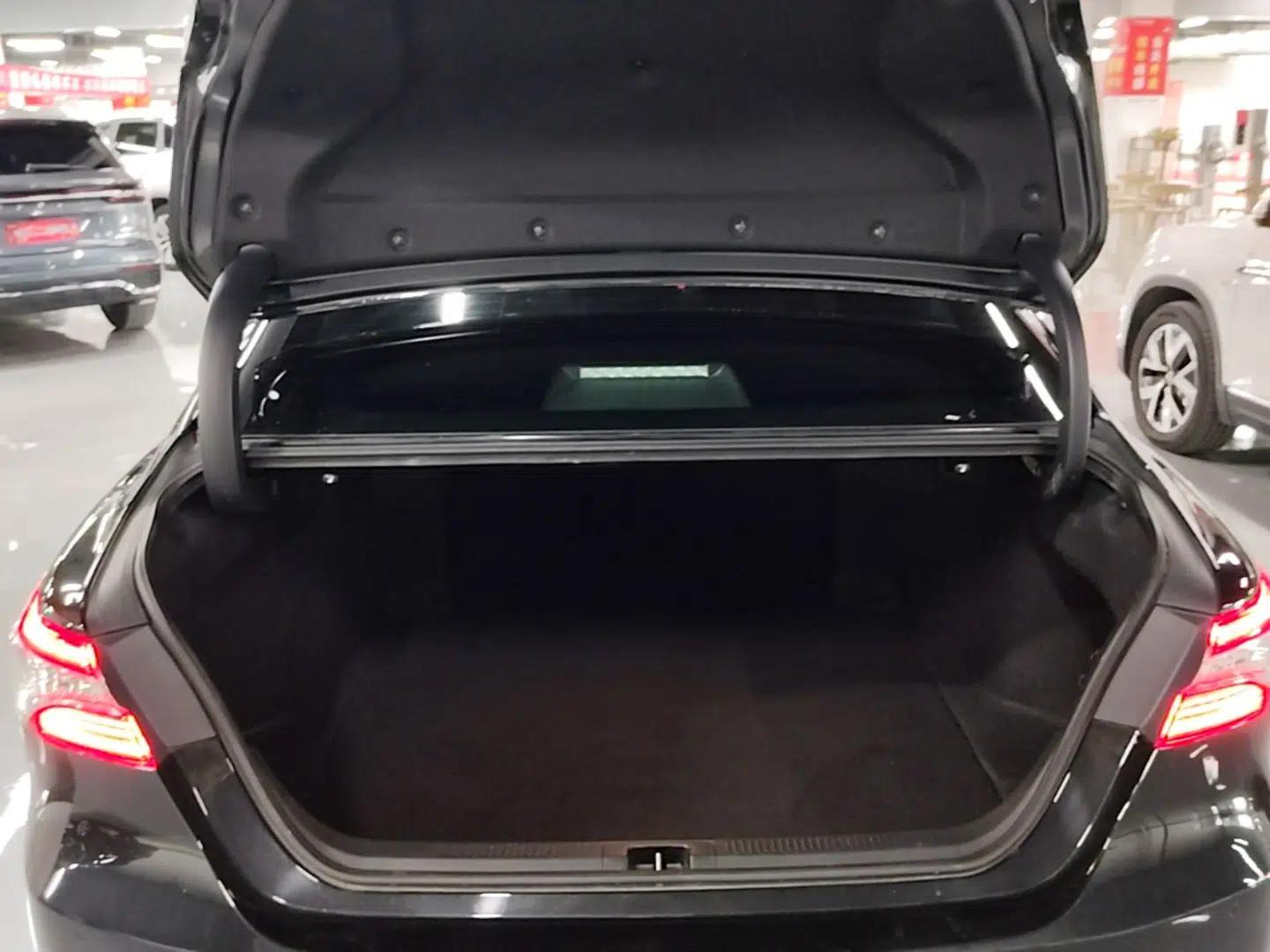 Toyota Camry 2023 2.0G Luxury Edition — миниатюра 22