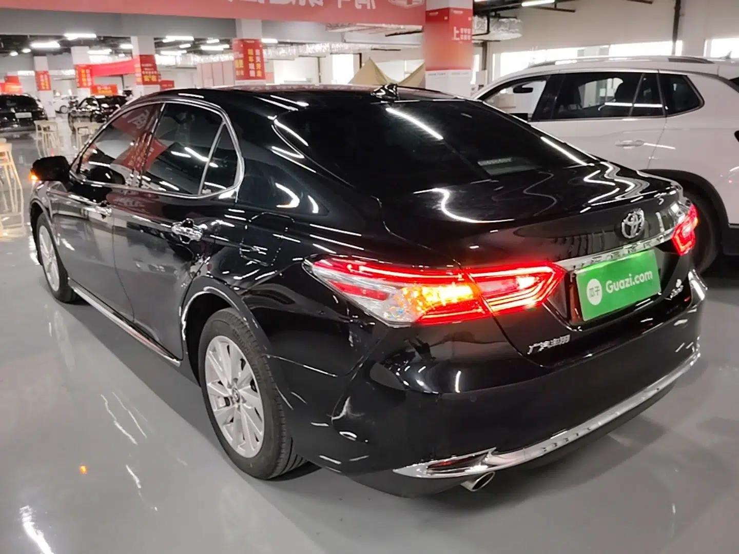 Toyota Camry 2023 2.0G Luxury Edition — миниатюра 4