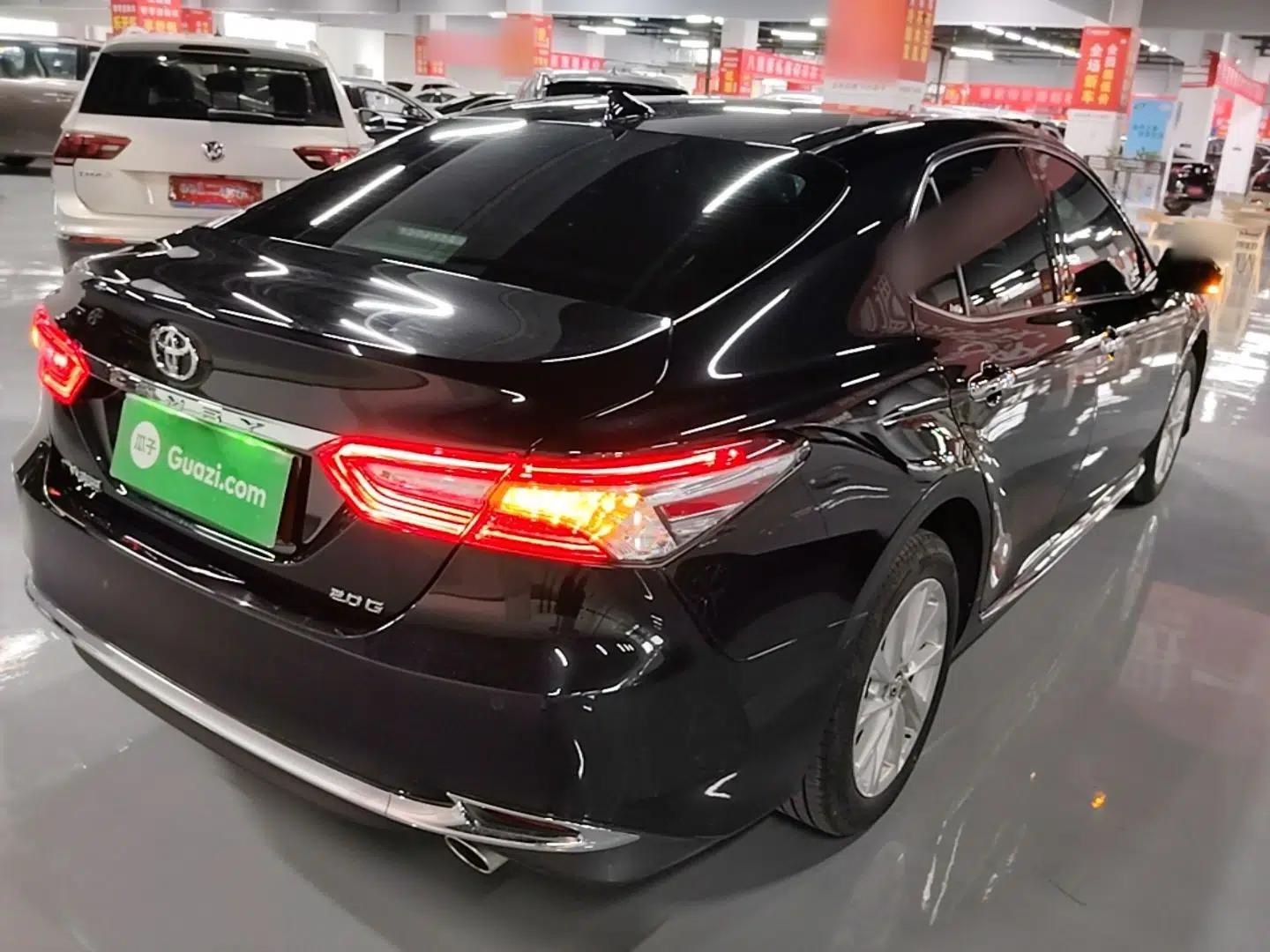 Toyota Camry 2023 2.0G Luxury Edition — миниатюра 6