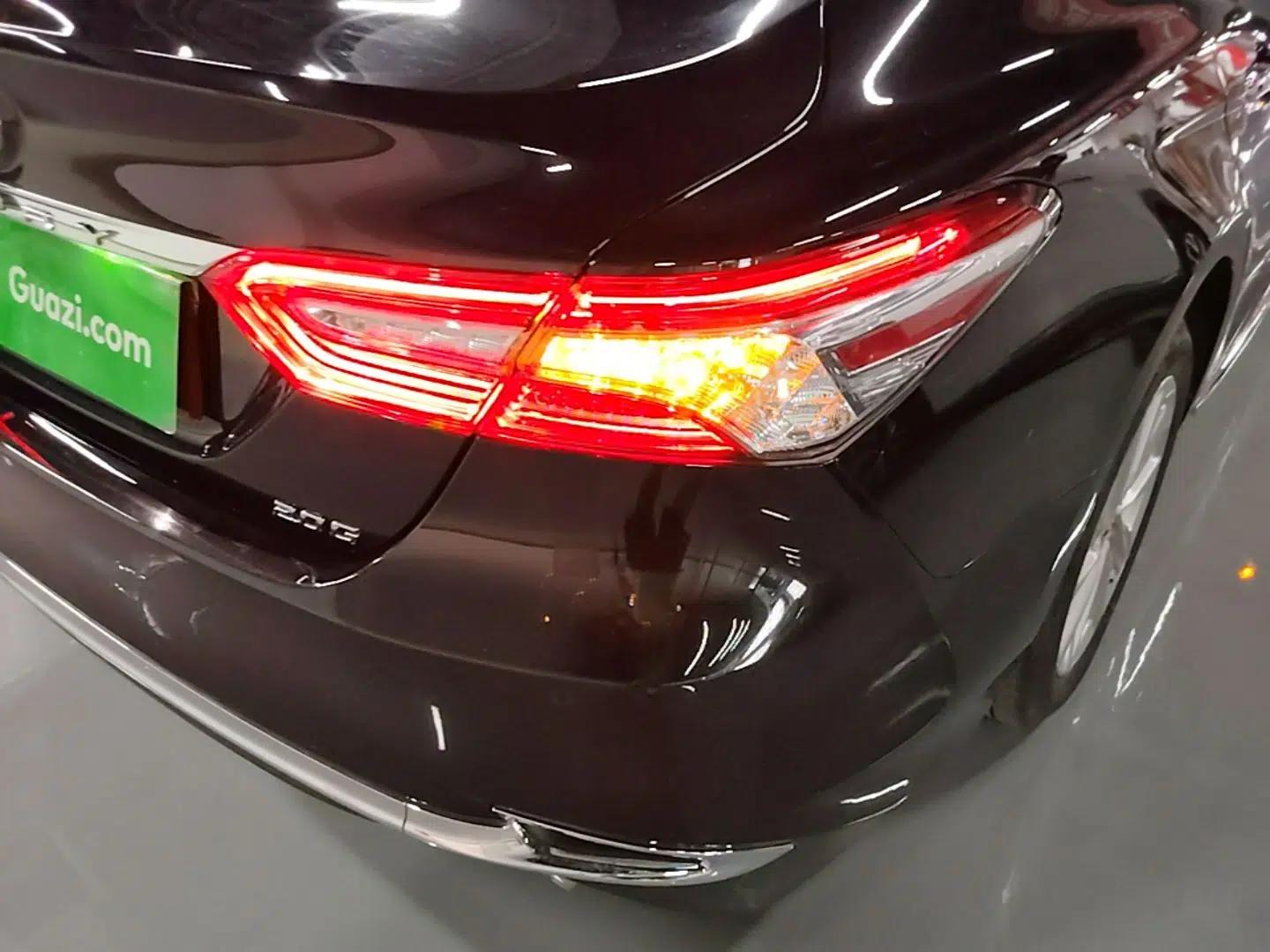 Toyota Camry 2023 2.0G Luxury Edition — миниатюра 7