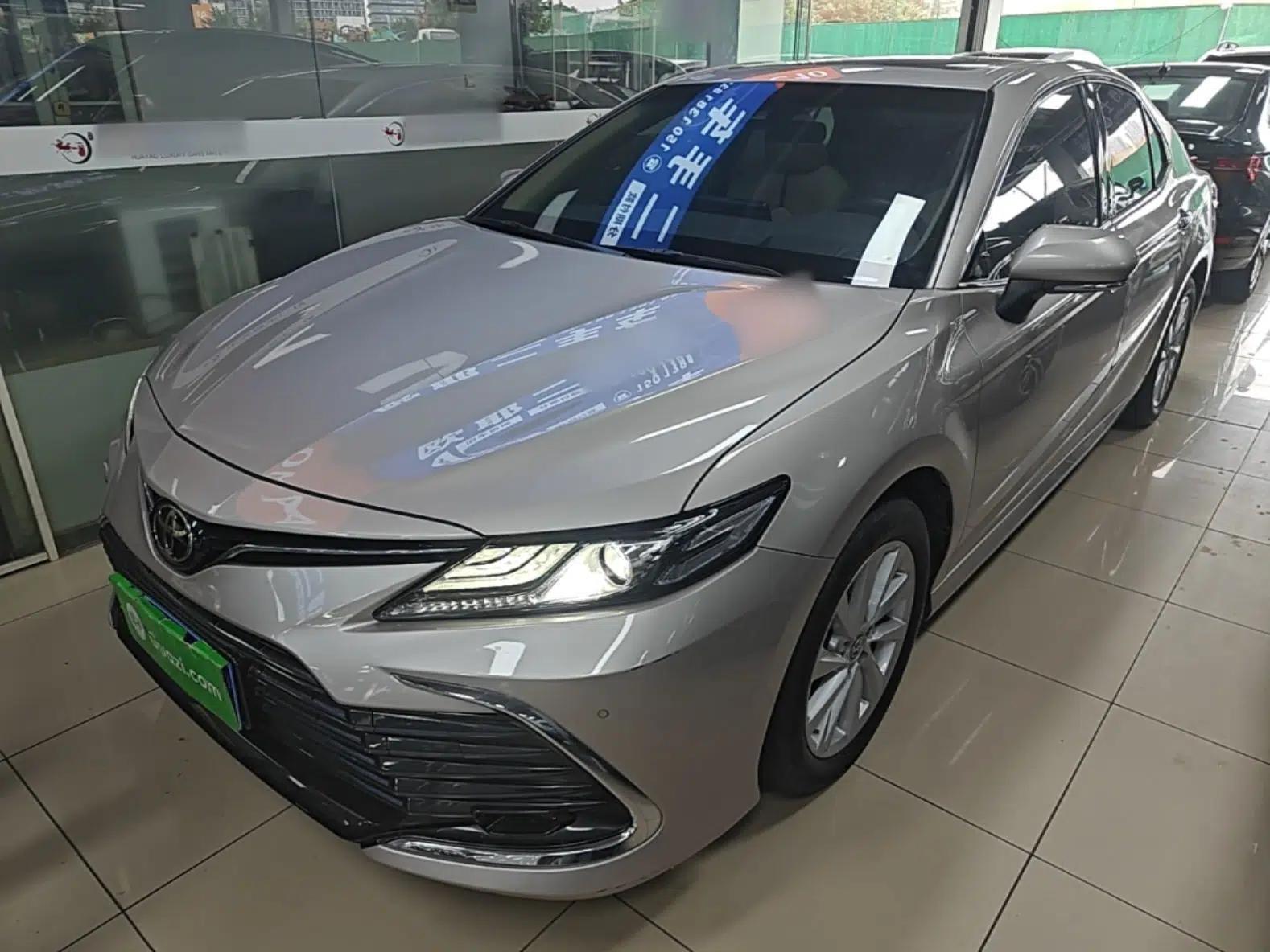 Toyota Camry 2021 2.0G Luxury Edition — миниатюра 1