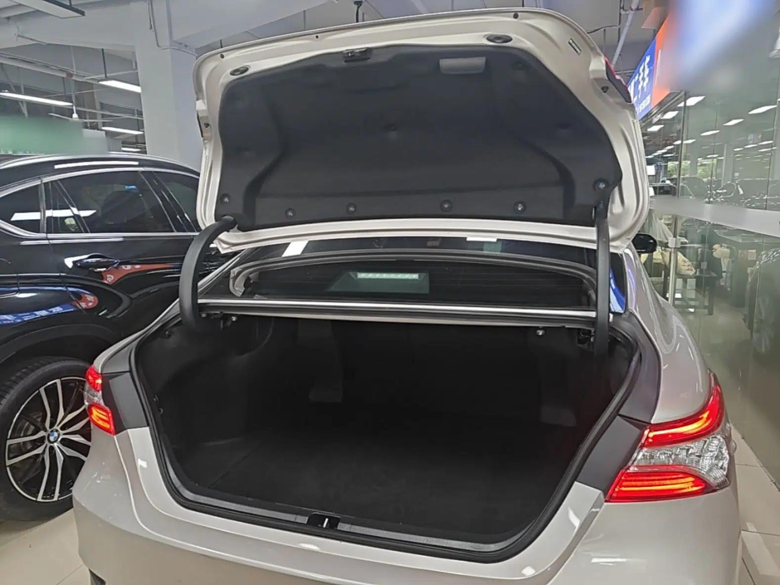 Toyota Camry 2021 2.0G Luxury Edition — миниатюра 22