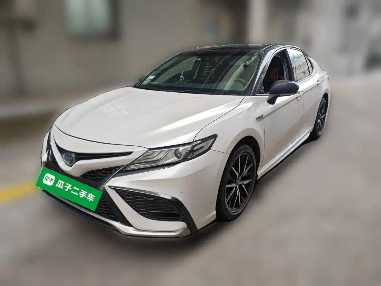 Toyota Camry 2021 Dual-Motor 2.5HS Fēngshàng Edition — миниатюра 1