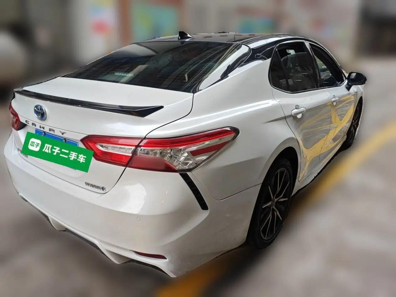 Toyota Camry 2021 Dual-Motor 2.5HS Fēngshàng Edition — миниатюра 6