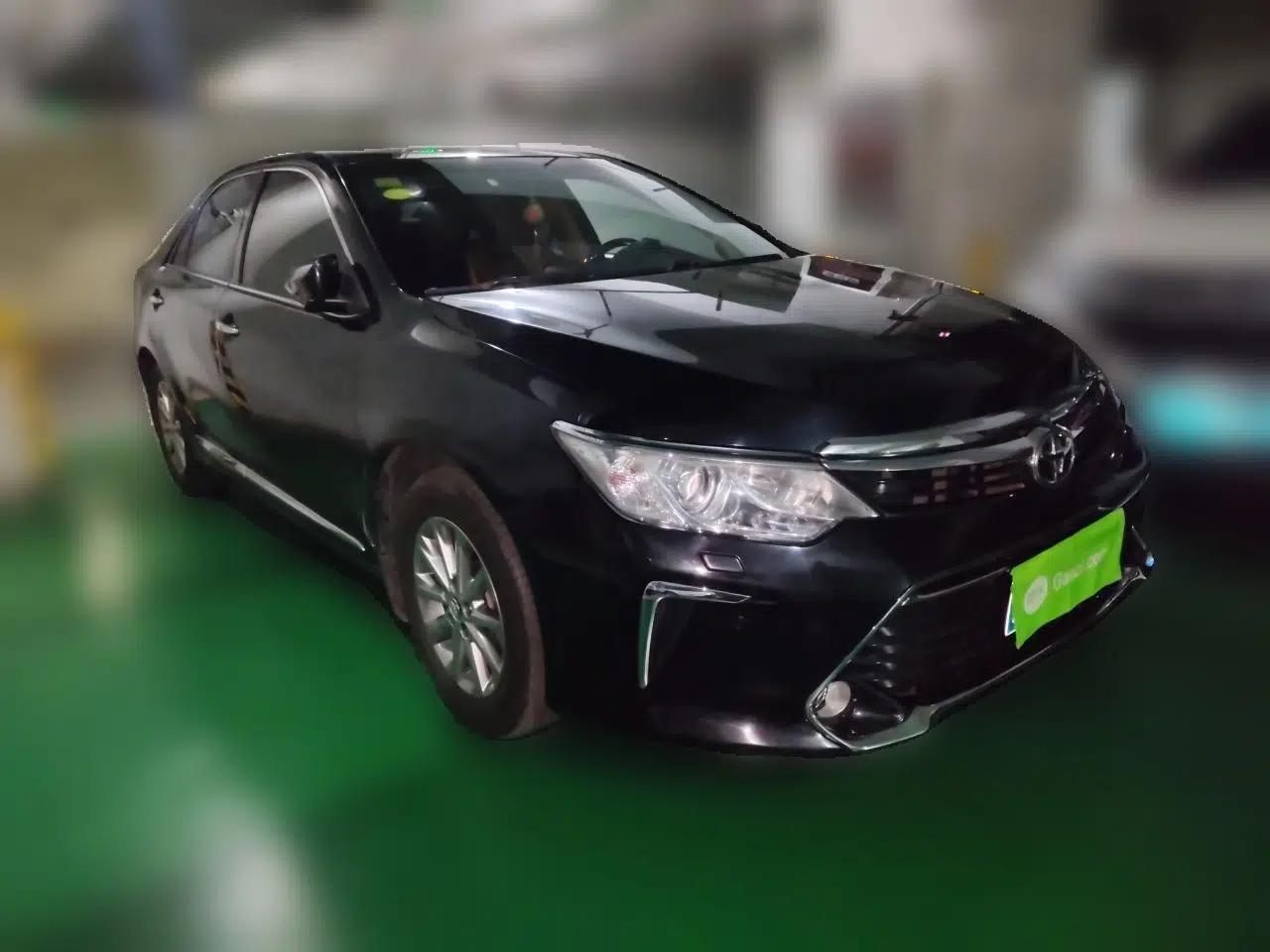 Toyota Camry 2016 2.0G 10th Anniversary Luxury Edition — миниатюра 3