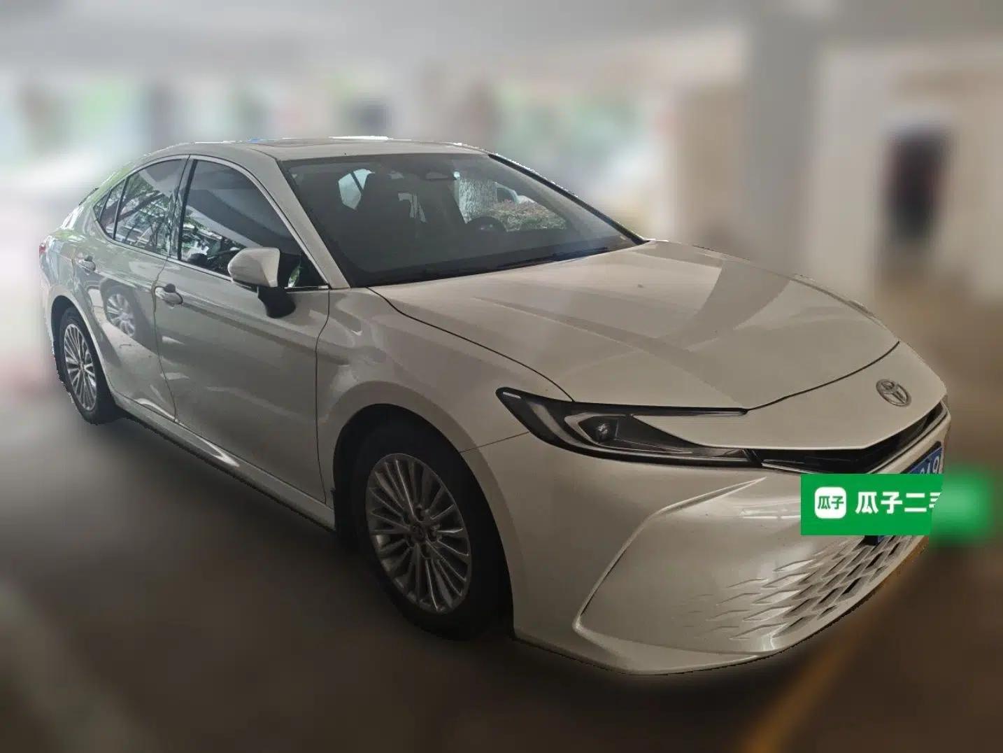 Toyota Camry 2024 2.0E Elite Edition — миниатюра 3