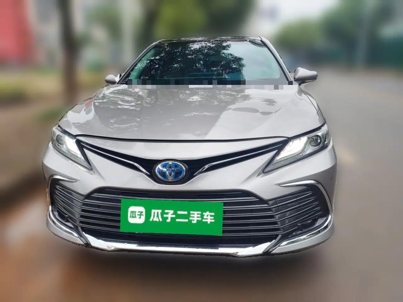 Toyota Camry 2023 Dual-Motor 2.5HG Luxury Edition — миниатюра 2
