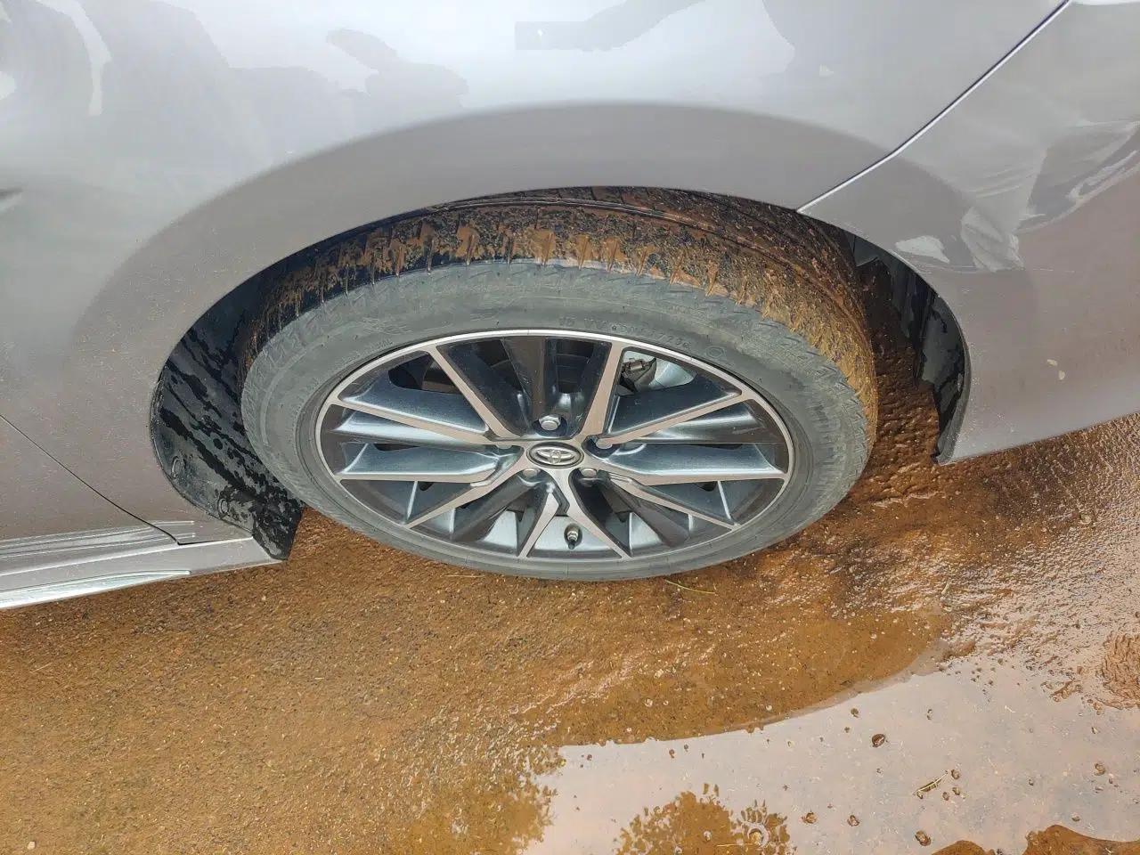 Toyota Camry 2023 Dual-Motor 2.5HG Luxury Edition — миниатюра 8