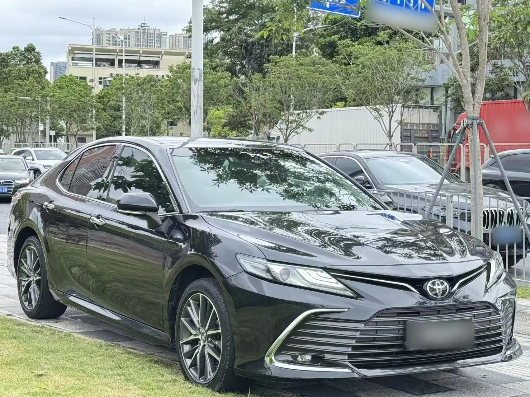 Toyota Camry 2021 2.5G Luxury Edition — миниатюра 3