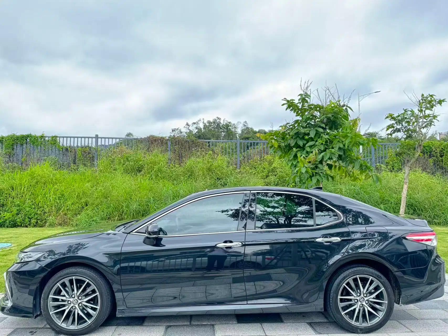 Toyota Camry 2021 2.5G Luxury Edition — миниатюра 4