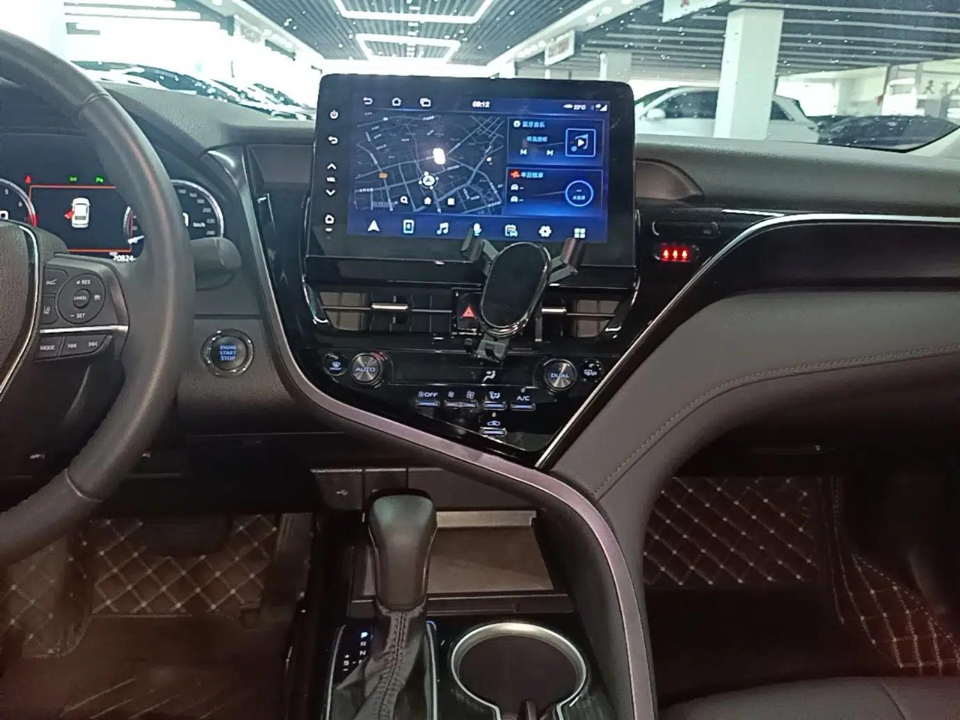 Toyota Camry 2023 2.5G Luxury Edition — миниатюра 14