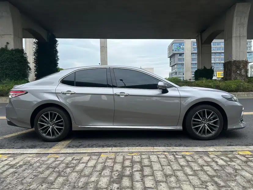 Toyota Camry 2023 2.5G Luxury Edition — миниатюра 4