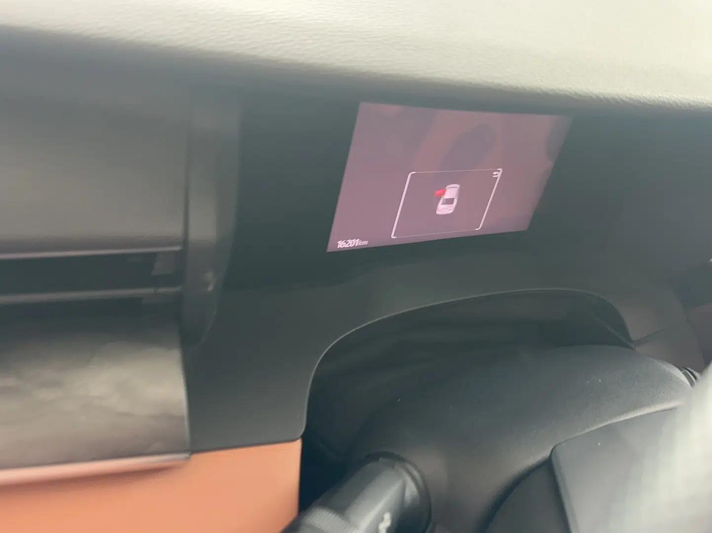 Toyota Camry 2024 2.0 GVP Luxury Edition — миниатюра 12