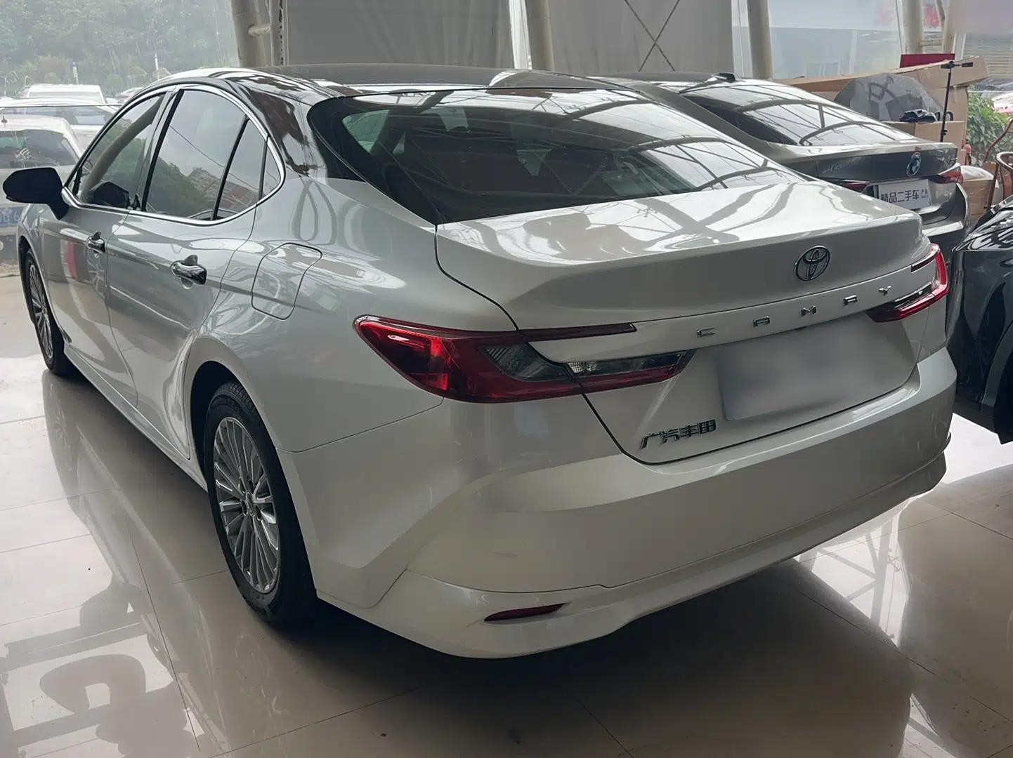 Toyota Camry 2024 2.0 GVP Luxury Edition — миниатюра 7