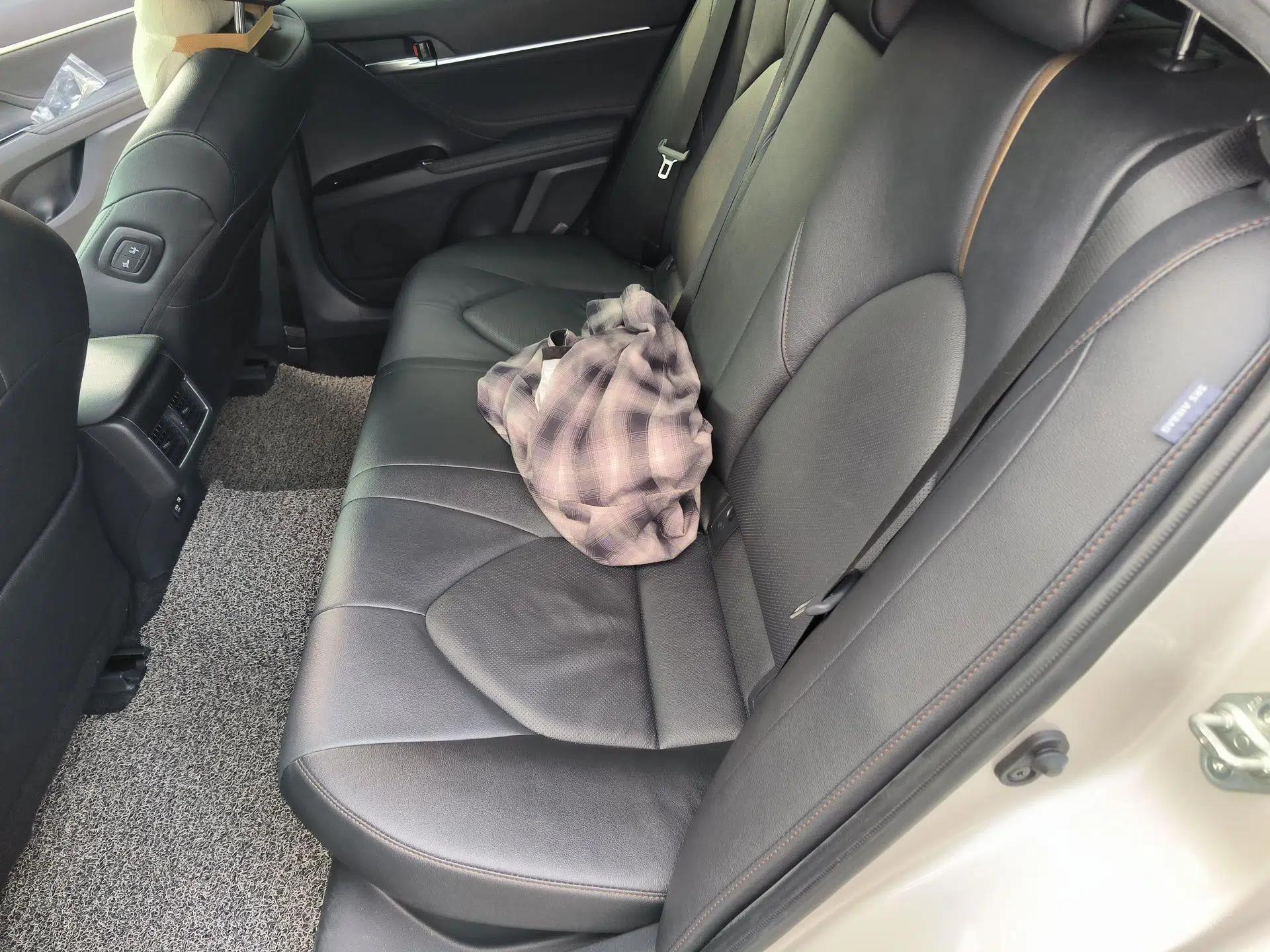 Toyota Camry 2021 Dual-Motor 2.5HG Luxury Edition — миниатюра 18