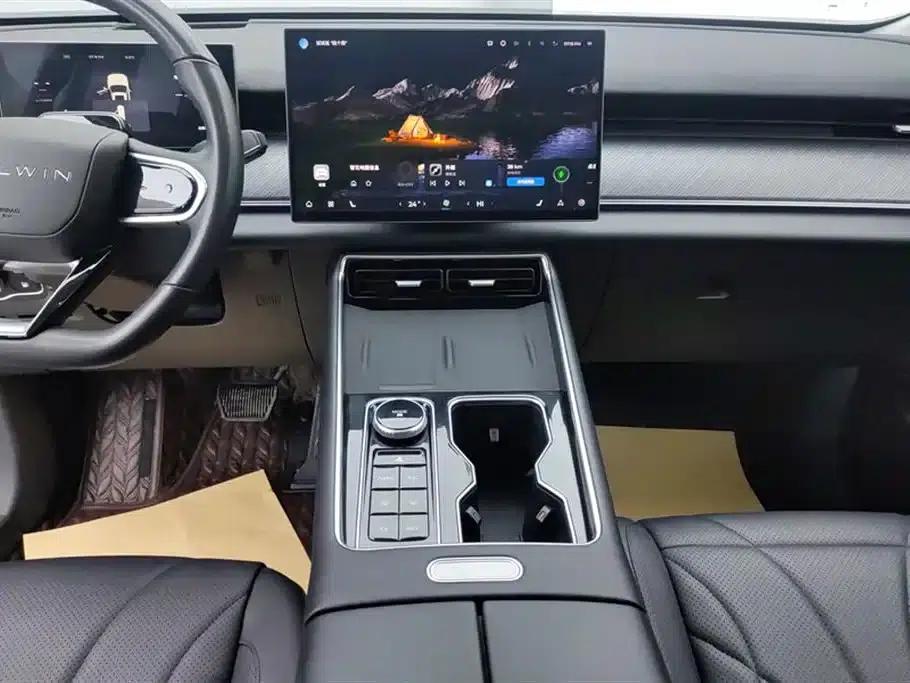 Fengyun T9 2024 Model 120 Long Range Flagship 7-Seater Ternary Lithium — миниатюра 13