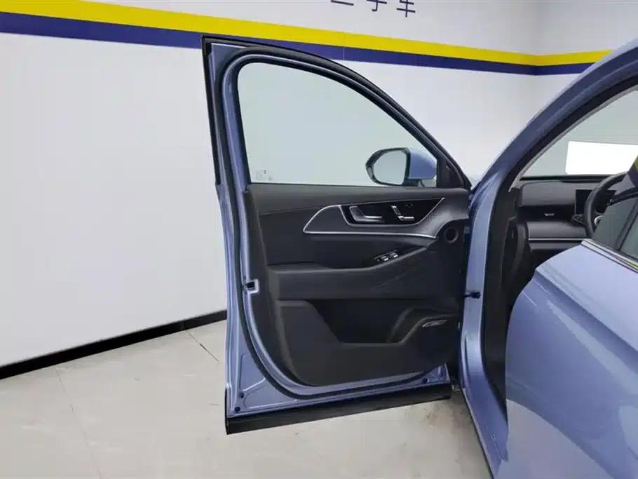 Fengyun T9 2024 Model 120 Long Range Flagship 7-Seater Ternary Lithium — миниатюра 7