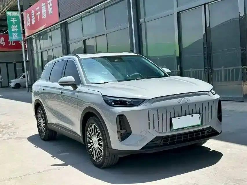 Fengyun T9 2024 Model 120 Long Range Flagship Edition 7-Seater Lithium Iron Phosphate — миниатюра 3