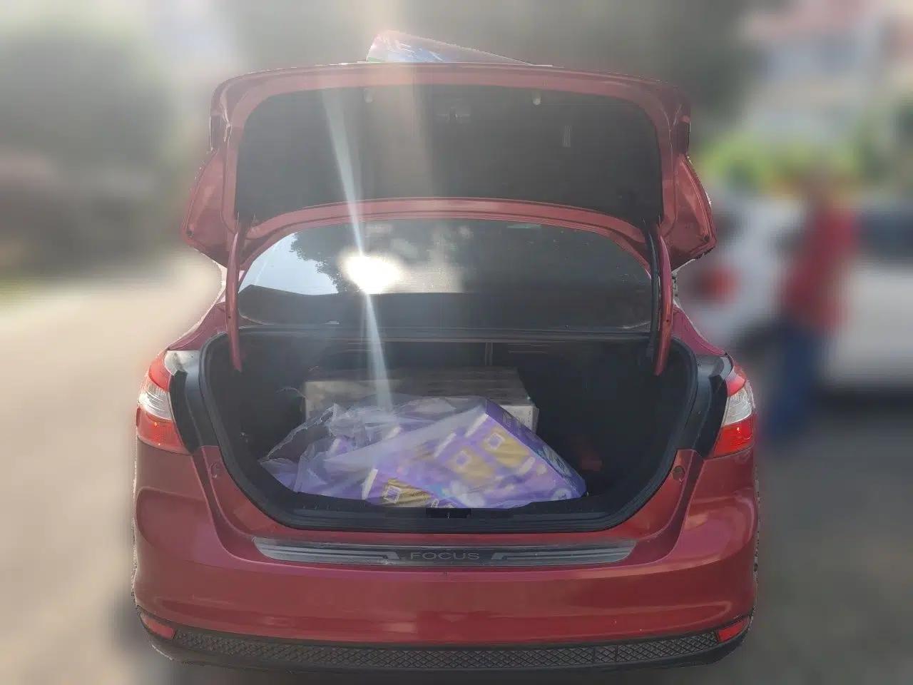 Ford Focus 2012 Sedan 1.6L Automatic Comfort Model — миниатюра 20
