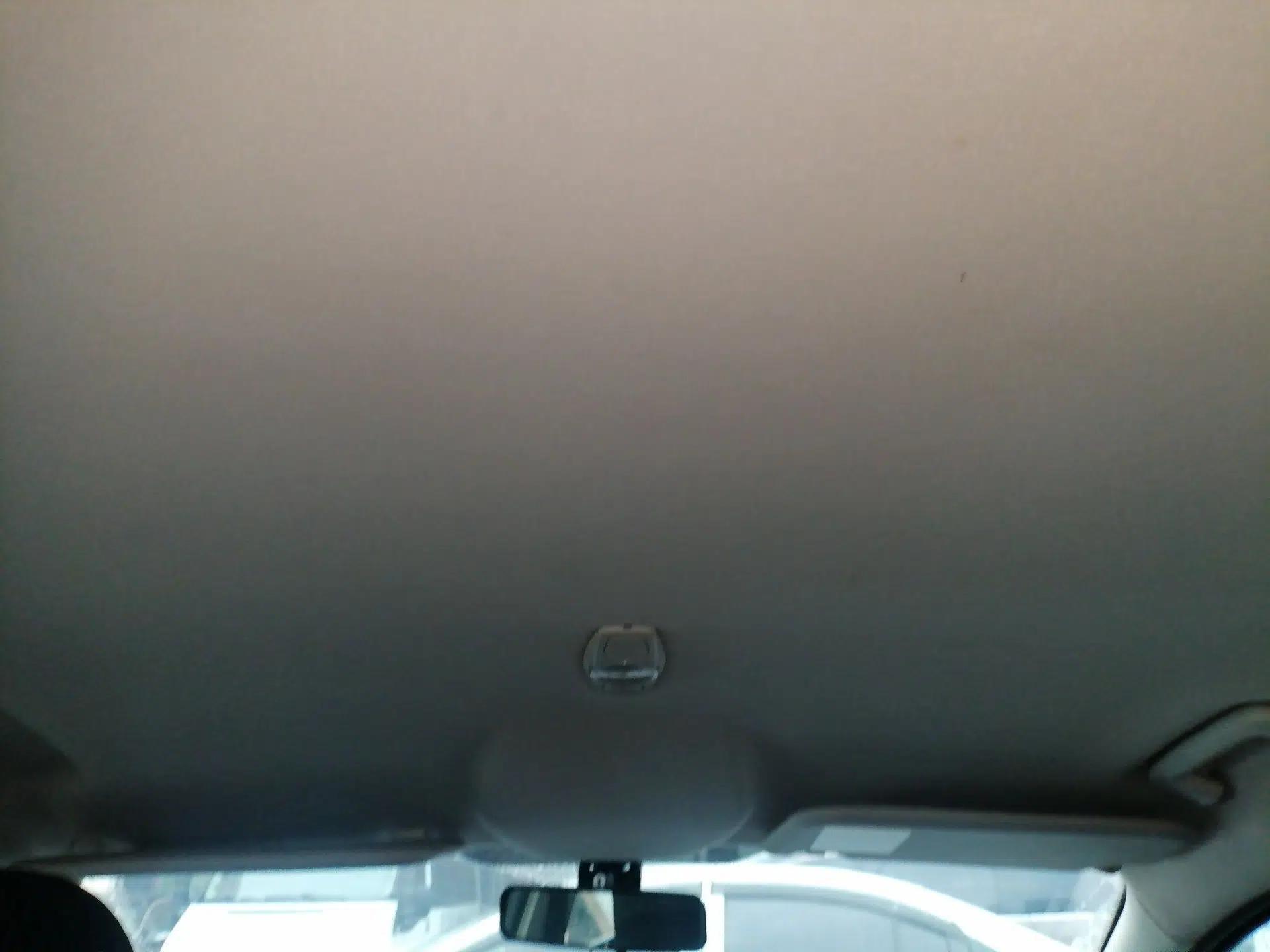 Ford Focus 2012 Hatchback 1.6L Automatic Comfort Model — миниатюра 19
