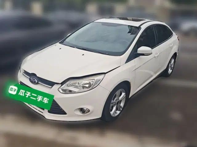 Ford Focus 2012 Sedan 1.6L Automatic Fashion Edition