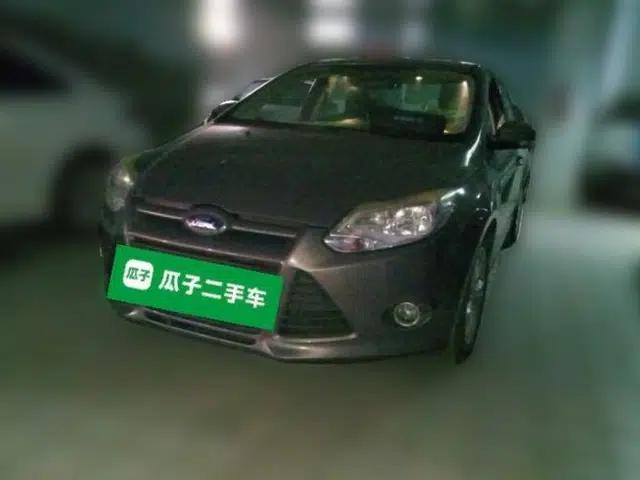 Ford Focus 2012 Sedan 1.6L Manual Fashion Edition