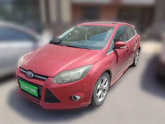 Ford Focus 2012 Hatchback 2.0L Manual Luxury Sport Model