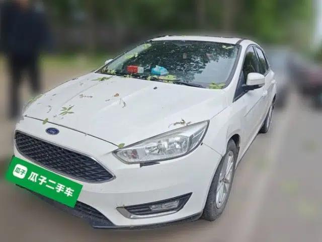 Ford Focus 2015 Hatchback EcoBoost 125 Automatic Supreme Style Edition