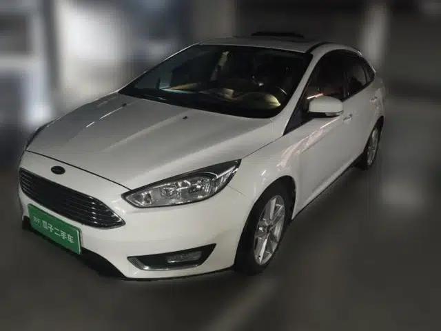 Ford Focus 2017 Sedan EcoBoost 125 Automatic Supreme Style SmartDrive Edition