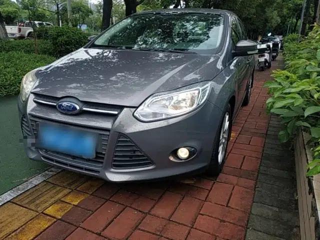 Ford Focus 2012 Sedan 1.6L Automatic Comfort Model