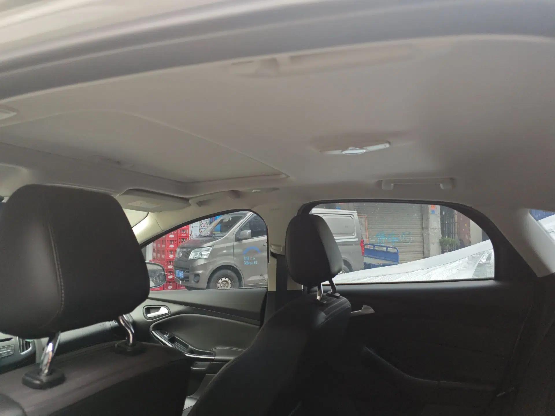 Ford Focus 2017 Hatchback EcoBoost 180 Automatic Elite Model — миниатюра 13