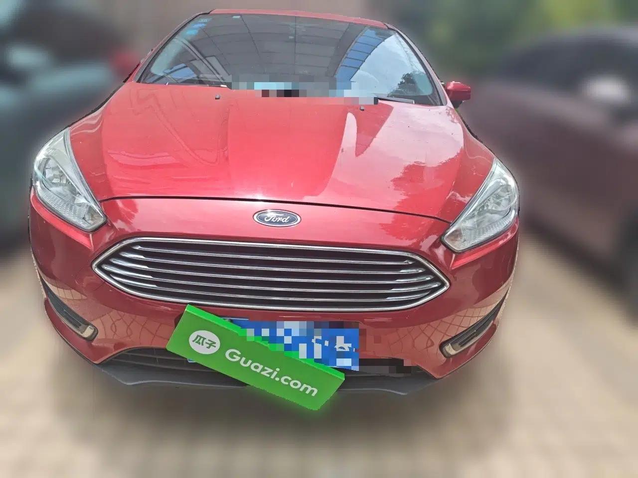 Ford Focus 2018 Sedan Classic 1.6L Automatic Trendy SmartDrive Edition — миниатюра 2