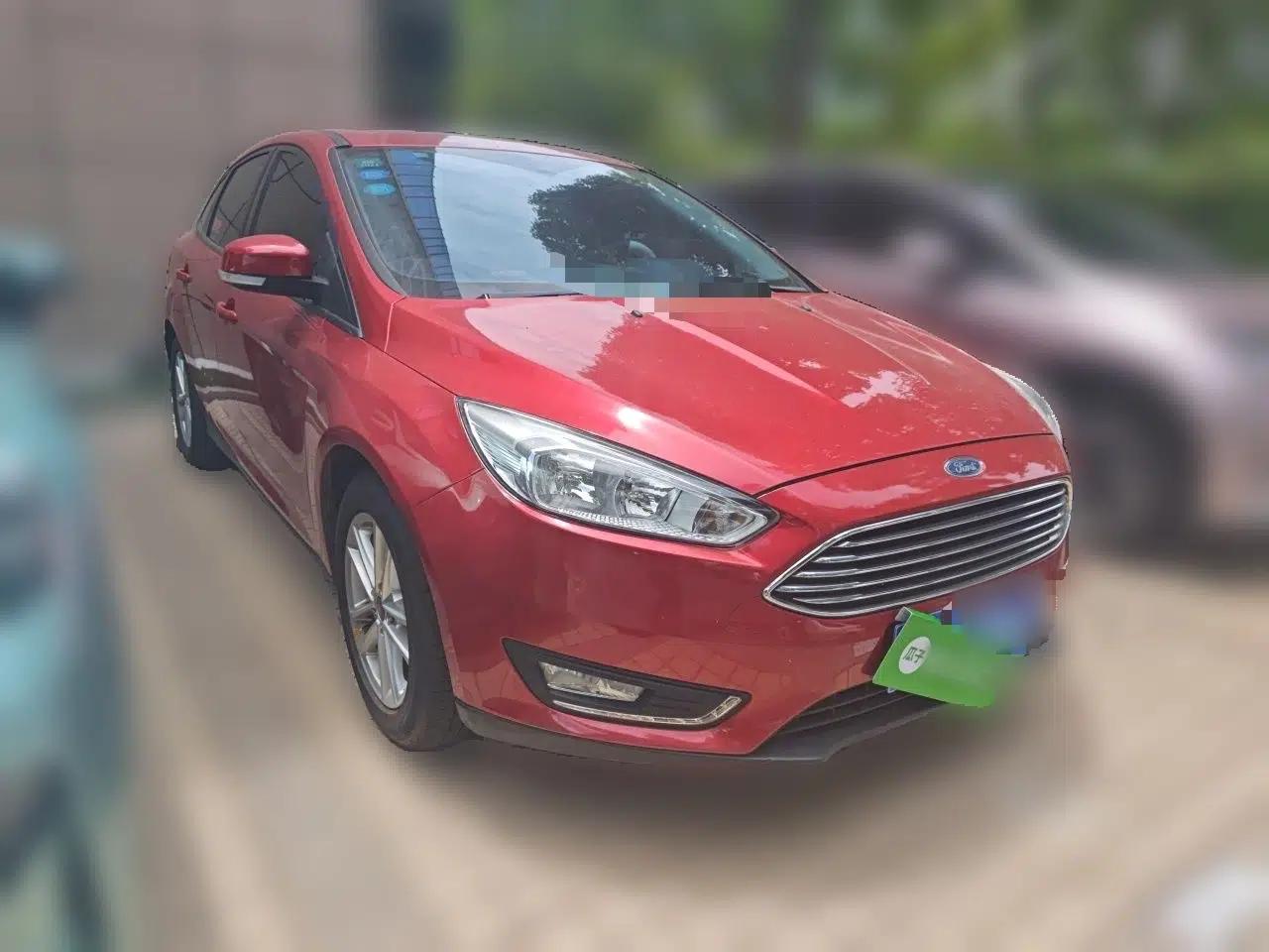 Ford Focus 2018 Sedan Classic 1.6L Automatic Trendy SmartDrive Edition — миниатюра 3