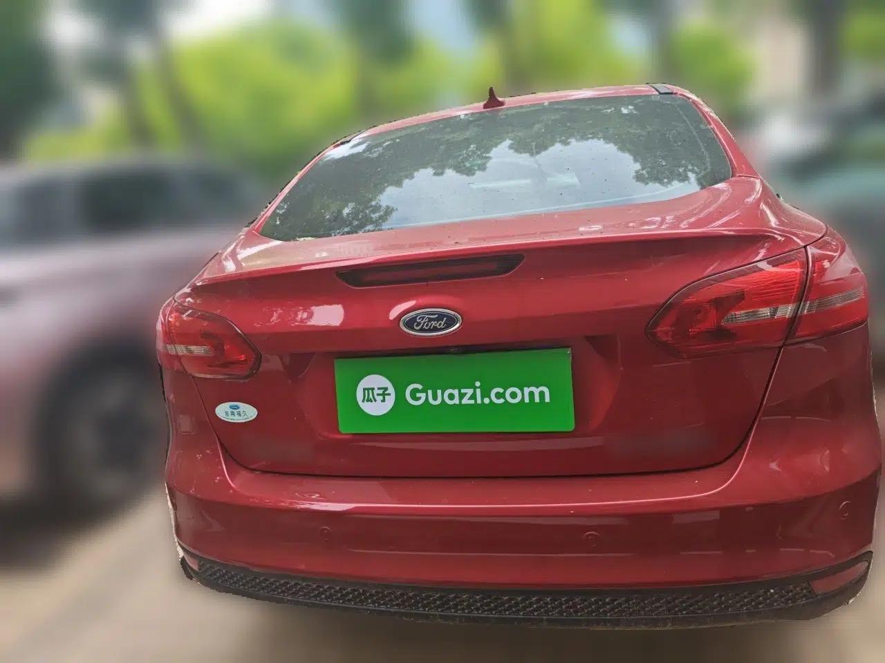 Ford Focus 2018 Sedan Classic 1.6L Automatic Trendy SmartDrive Edition — миниатюра 5