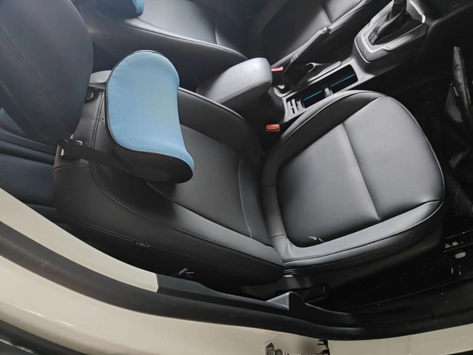 Ford Focus 2019 Hatchback 1.5L Automatic Sharp Edition China V Standard — миниатюра 23