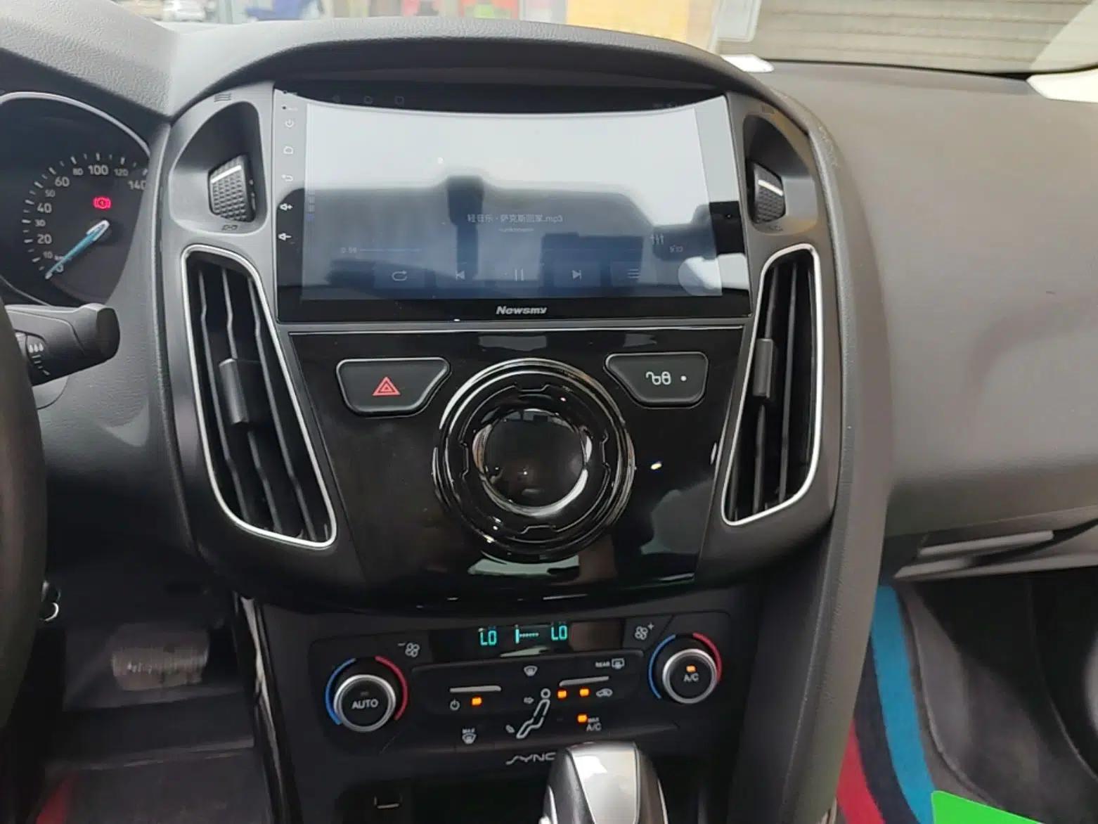 Ford Focus 2018 Sedan Classic EcoBoost 180 Automatic Elite Model — миниатюра 16