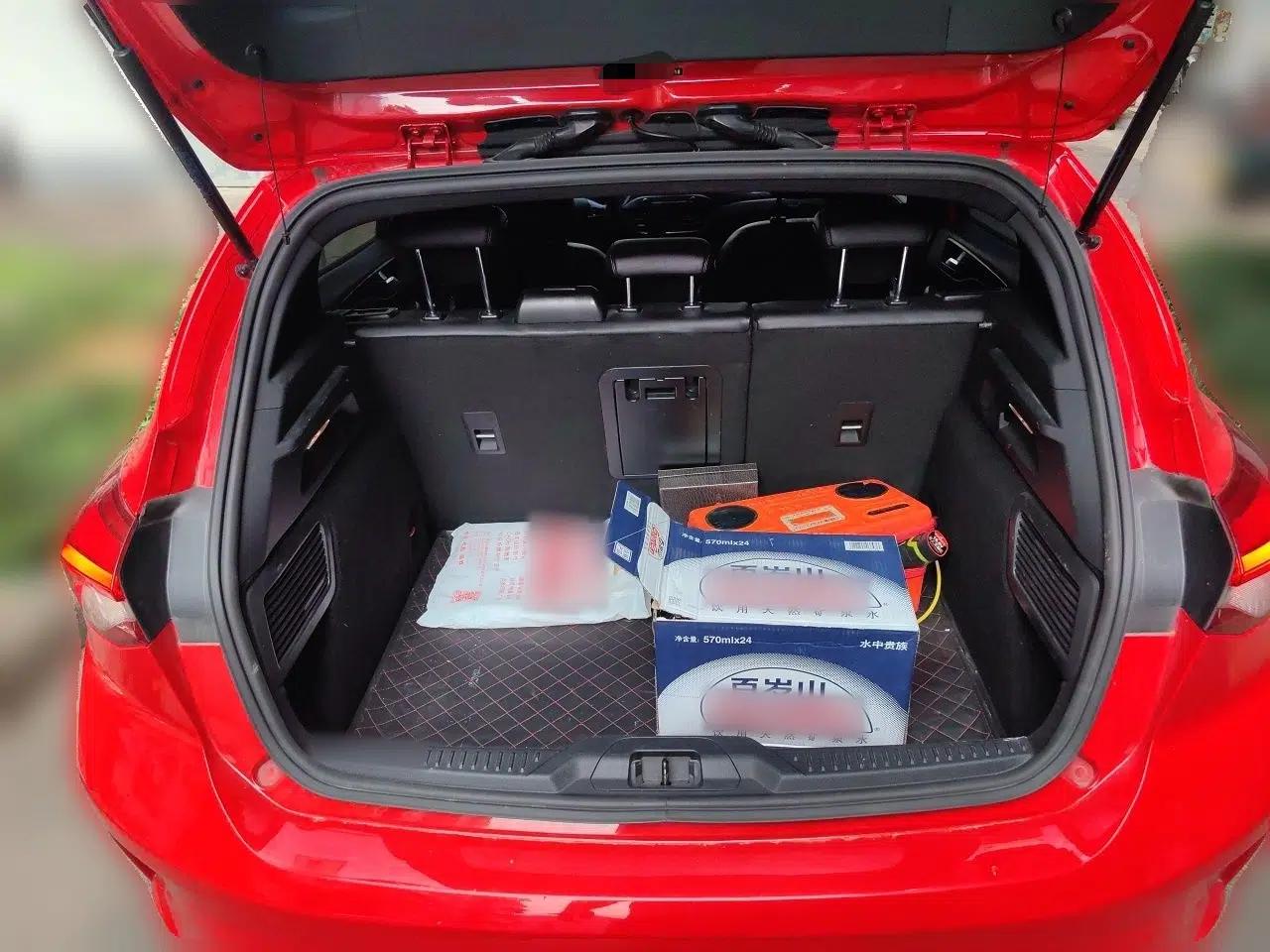 Ford Focus 2019 Hatchback EcoBoost 180 Automatic ST Line — миниатюра 20
