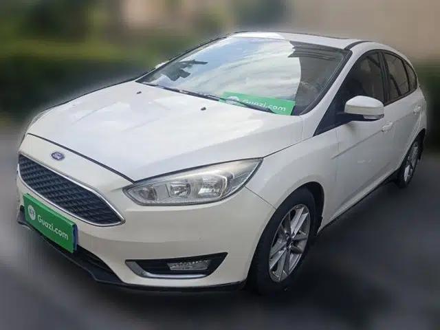 Ford Focus 2017 Hatchback EcoBoost 125 Automatic - Ultra-Powerful Style Edition with Smart Drive Features