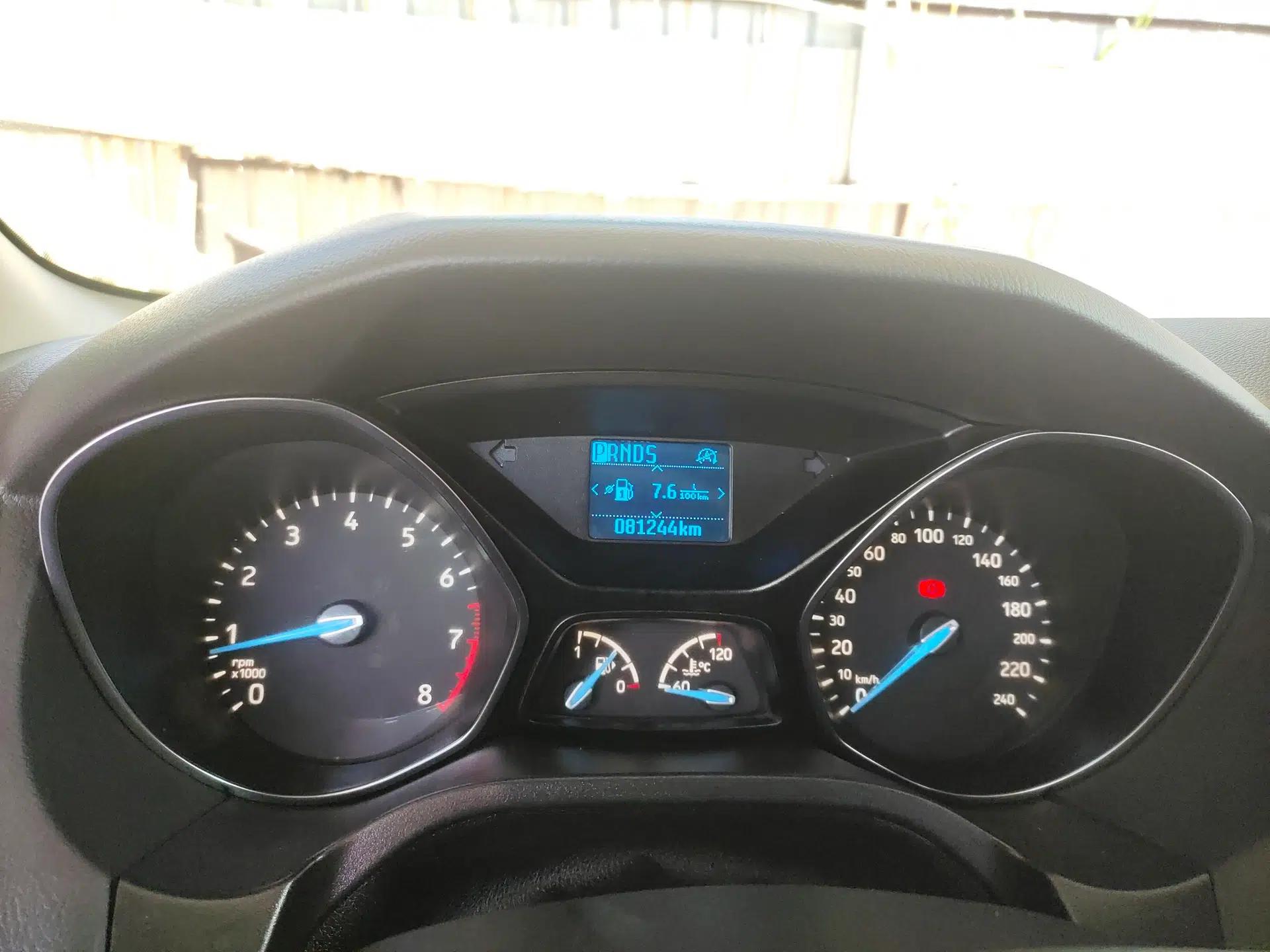 Ford Focus 2018 Sedan Classic EcoBoost 125 Automatic Supercharged Style SmartDrive Edition — миниатюра 15