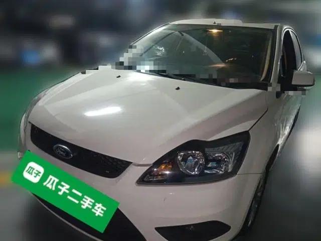Ford Focus 2013 Hatchback Classic 1.8L Automatic Base Model