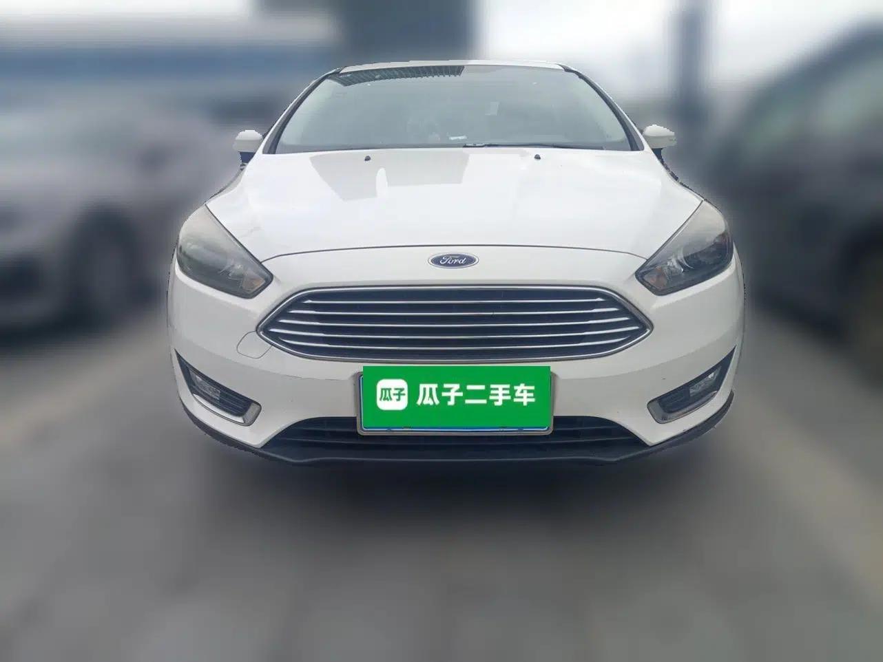 Ford Focus 2017 Sedan EcoBoost 125 Automatic Supreme Style SmartDrive Edition — миниатюра 2