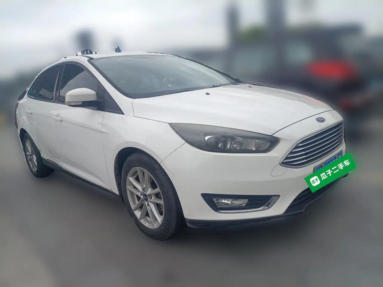 Ford Focus 2017 Sedan EcoBoost 125 Automatic Supreme Style SmartDrive Edition — миниатюра 3