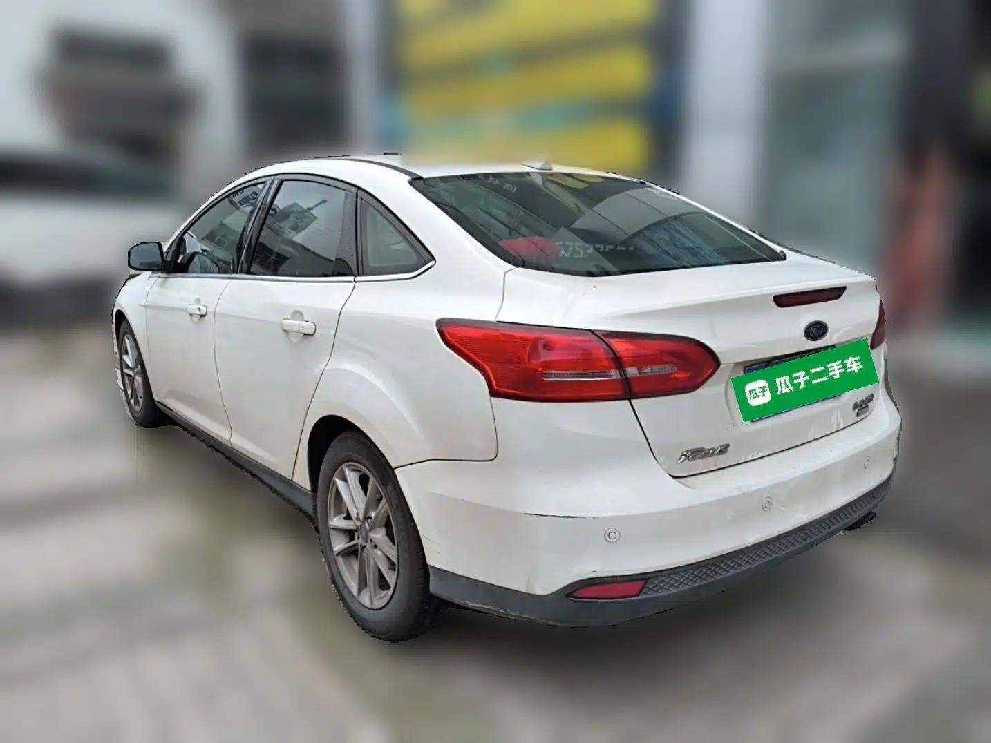 Ford Focus 2017 Sedan EcoBoost 180 Automatic Elite Model — миниатюра 4
