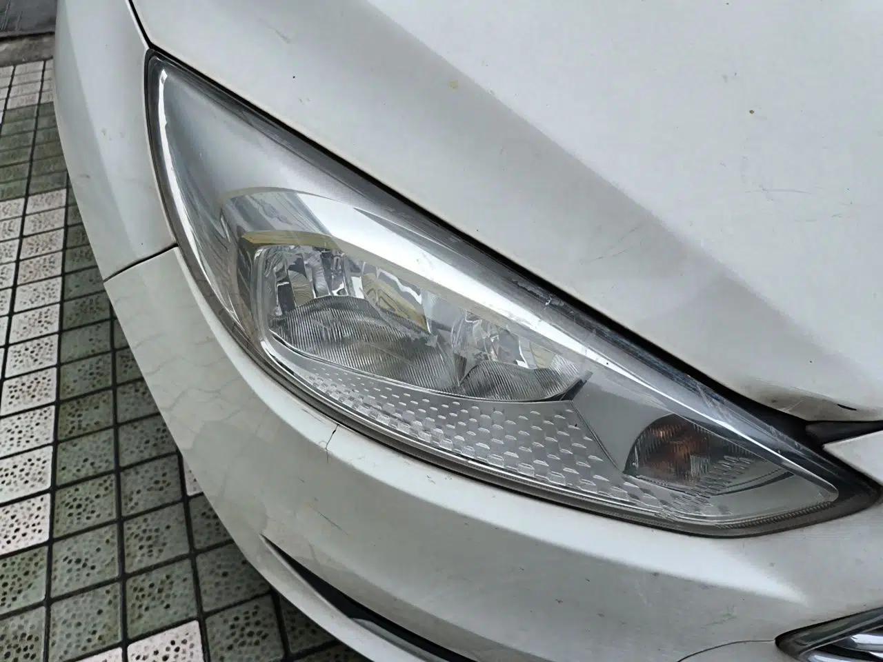 Ford Focus 2017 Sedan EcoBoost 180 Automatic Elite Model — миниатюра 7