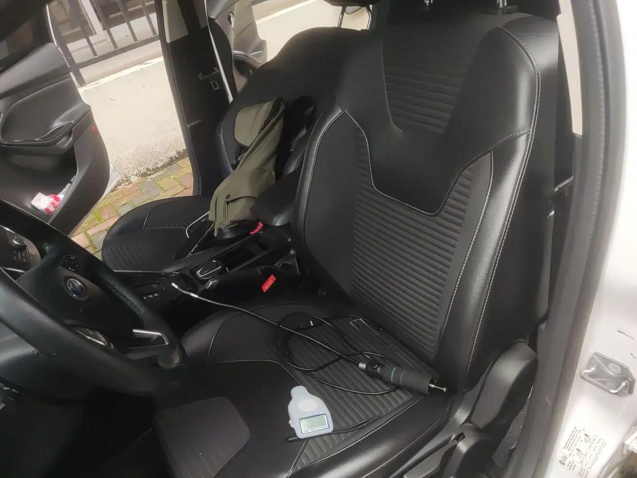 Ford Focus 2018 Hatchback Classic EcoBoost 180 Automatic Elite Model — миниатюра 16