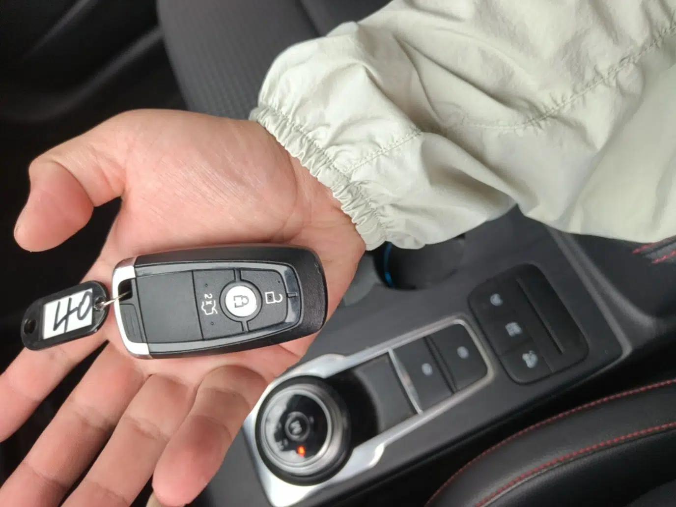 Ford Focus 2021 Sedan EcoBoost 180 Automatic ST Line — миниатюра 12
