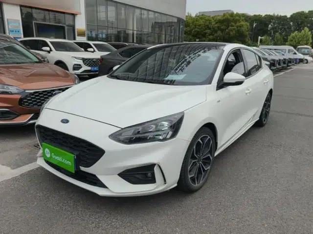 Ford Focus 2021 Sedan EcoBoost 180 Automatic ST Line