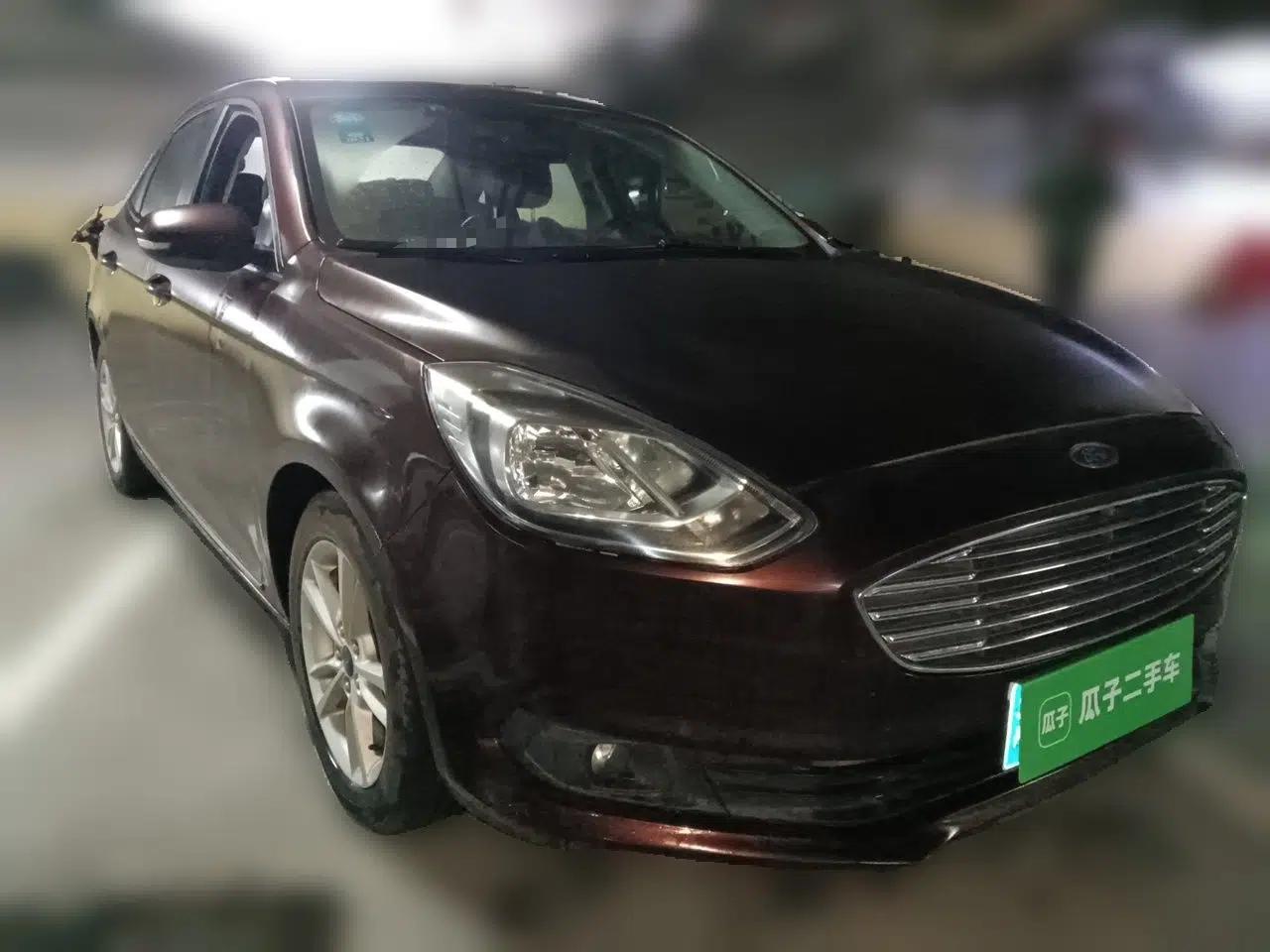 Ford Escort 2019 1.5L Automatic Enjoyment Model — миниатюра 3