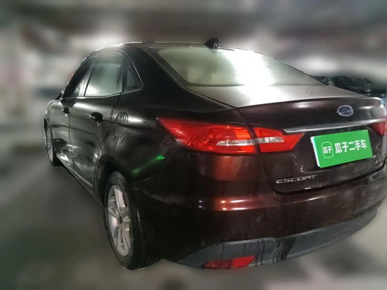 Ford Escort 2019 1.5L Automatic Enjoyment Model — миниатюра 4